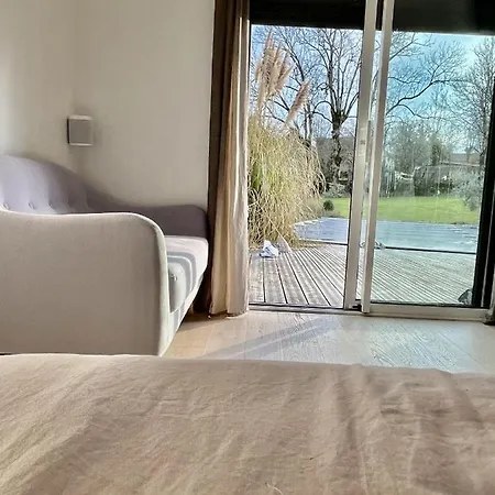 Villa Contemporaine Avec Piscine Sur 4000 M2 A Rodez 9 Personnes Onet-le-Chateau