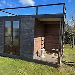 Contemporaine Avec Piscine Sur 4000 M2 A Rodez 9 Personnes * Onet-le-Château
