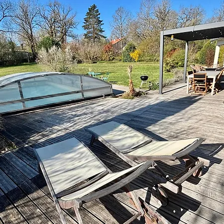 Villa Contemporaine Avec Piscine Sur 4000 M2 A Rodez 9 Personnes Onet-le-Château