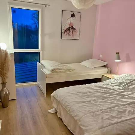 Villa Contemporaine Avec Piscine Sur 4000 M2 A Rodez 9 Personnes