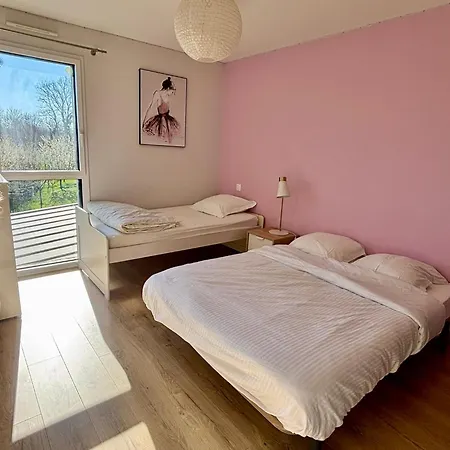 Villa Contemporaine Avec Piscine Sur 4000 M2 A Rodez 9 Personnes